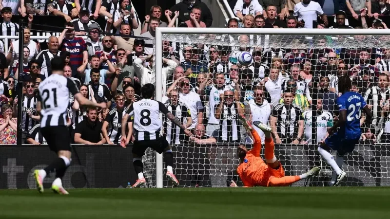 Chelsea đối đầu Newcastle 03