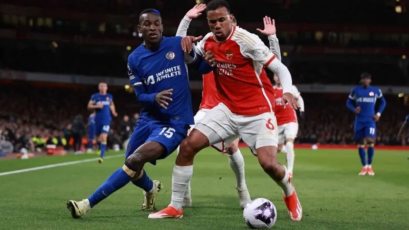 Arsenal đấu với Chelsea 01